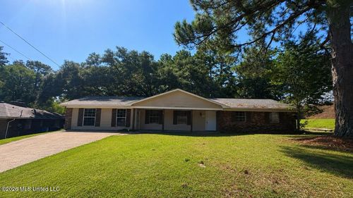 1009 Laurelwood Drive, Clinton, MS, 39056 | Card Image