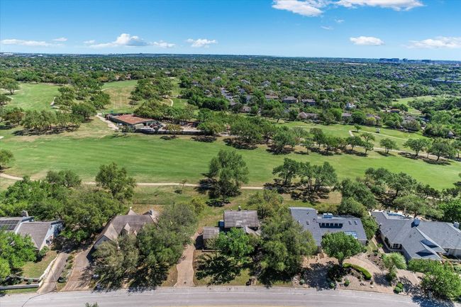 6304 Lost Horizon Dr, House other with 4 bedrooms, 3 bathrooms and 5 parking in Austin TX | Image 21