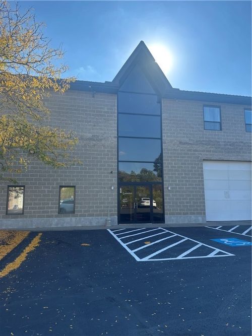 357 Northgate Dr, Warrendale, PA, 15086-7572 | Card Image