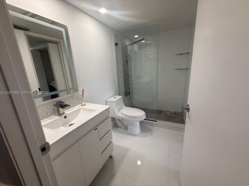 204-c-2024 Se 27 Drive, Homestead, FL, 33035 | Card Image