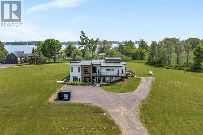 2670 County Road 8 Road, House other with 7 bedrooms, 7 bathrooms and 10 parking in Prince Edward County (North Marysburg Ward) ON | Image 7