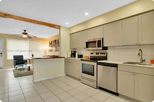 1031-1031 Sw 3rd Street, Hallandale Beach, FL, 33009 | Card Image