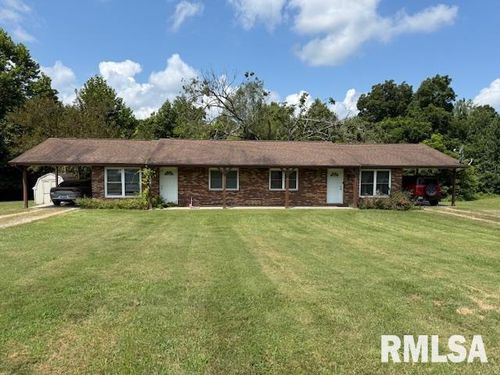 2-109 Highlander Dr, Carbondale, IL, 62903-8286 | Card Image