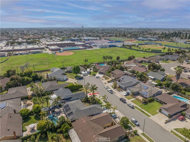 9792 La Arena Cir, House other with 3 bedrooms, 3 bathrooms and 2 parking in Fountain Valley CA | Image 41