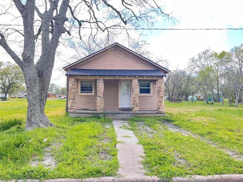 815 Welford Ave, Port Arthur, TX, 77640-4740 | Card Image