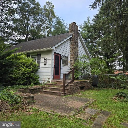 2937 Dekalb Pike, EAST NORRITON, PA, 19401-1523 | Card Image
