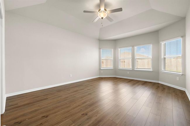 106 Stellers Swoop, House other with 5 bedrooms, 3 bathrooms and null parking in Cedar Creek TX | Image 9