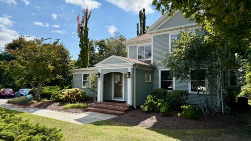 243 South St, Hyannis, MA, 02601-3926 | Card Image