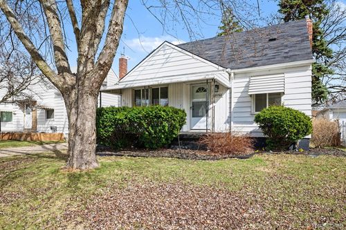 21768 Gascony Ave, Eastpointe, MI, 48021-2527 | Card Image