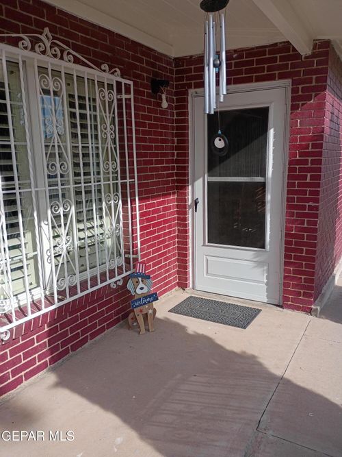 401 Feliz Place, El Paso, TX, 79905 | Card Image