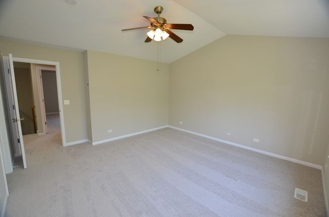 1211 Townes Cir, Townhouse with 3 bedrooms, 4 bathrooms and 2 parking in Aurora IL | Image 34