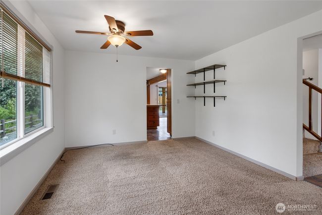 211 Blake St, House other with 4 bedrooms, 3 bathrooms and 2 parking in Enumclaw WA | Image 6