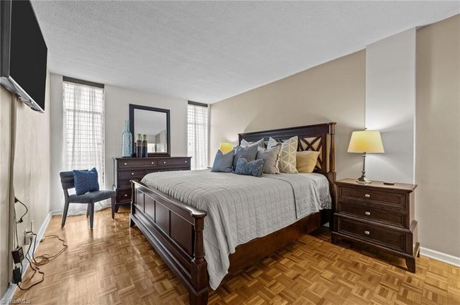 UNIT-906 - 1101 N Elm St, House other with 2 bedrooms, 2 bathrooms and null parking in Greensboro NC | Image 15