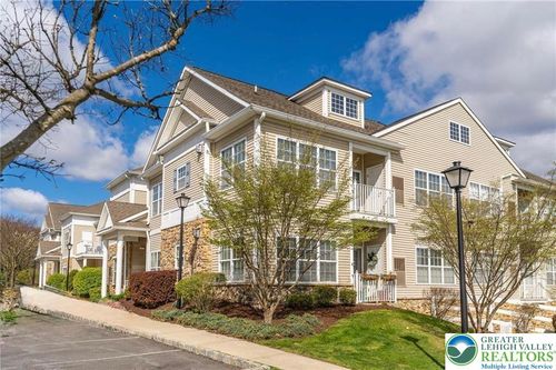 917 Eden Ter, Williams Twp, PA, 18042-6974 | Card Image