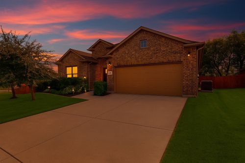 741 Redding Dr, Saginaw, TX, 76131-4858 | Card Image