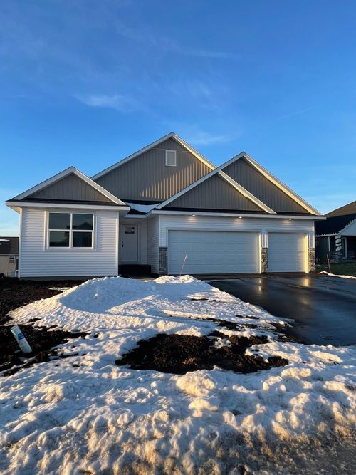 2140 Violet Ln, Faribault, MN, 55021-5533 | Card Image