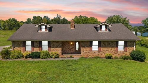 172 Walden Ln, Bronston, KY, 42518-9552 | Card Image