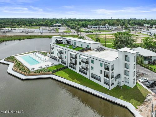 107-1302 Magnolia St, Gulfport, MS, 39507-4106 | Card Image