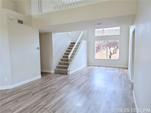 7813 Paper Flower Ct, Las Vegas, NV, 89128-7329 | Card Image