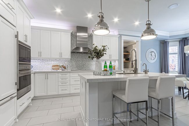 729 Wettlaufer Terr, House other with 5 bedrooms, 4 bathrooms and 2 parking in Milton ON | Image 11