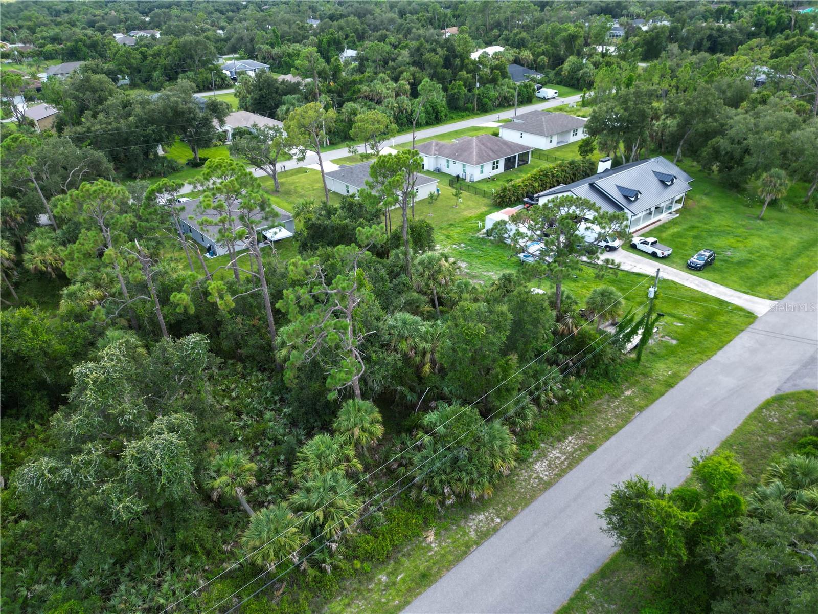 Land in NORTH PORT
