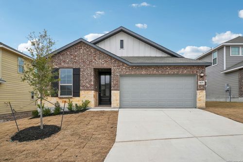 10275 King Robert, San Antonio, TX, 78239-2069 | Card Image