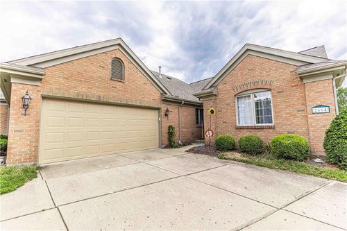 2664 Vienna Estates Dr, Dayton, OH, 45459-1388 | Card Image