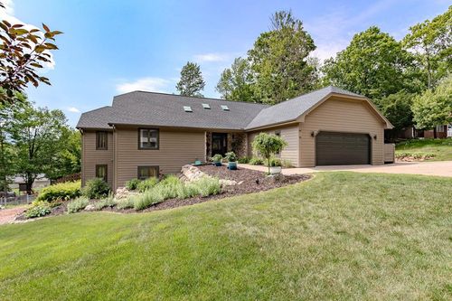 3942 Hillside Lane, Wausau, WI, 54403 | Card Image
