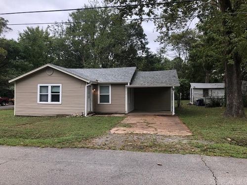 310 Madison St, Judsonia, AR, 72081-9064 | Card Image