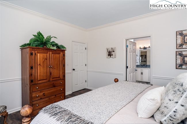 ROBIN-2 - 934 Chetola Lake Drive, Condo with 2 bedrooms, 2 bathrooms and null parking in Blowing Rock NC | Image 19