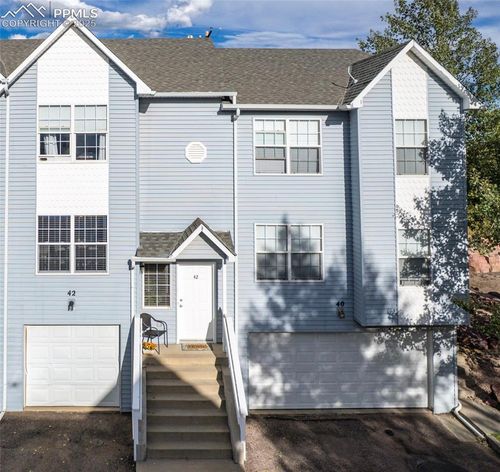 42 Vale Cir, Palmer Lake, CO, 80133-9404 | Card Image