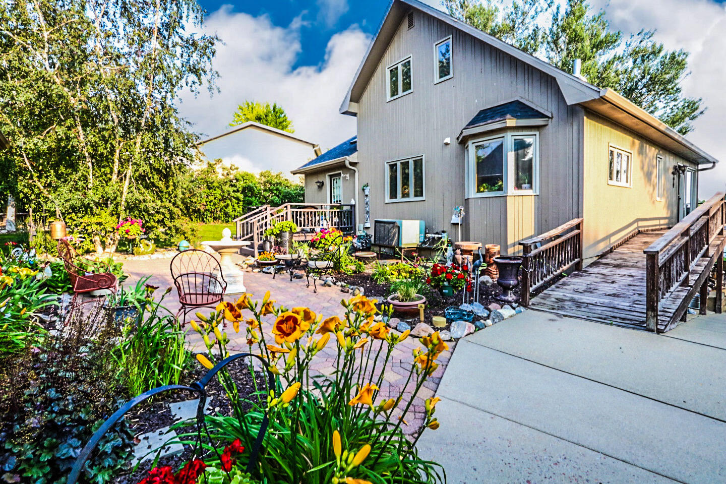 Shore Dr, Aberdeen, SD 57401