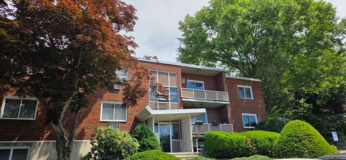 f-22 Jacqueline Rd, Waltham, MA, 02452-4911 | Card Image