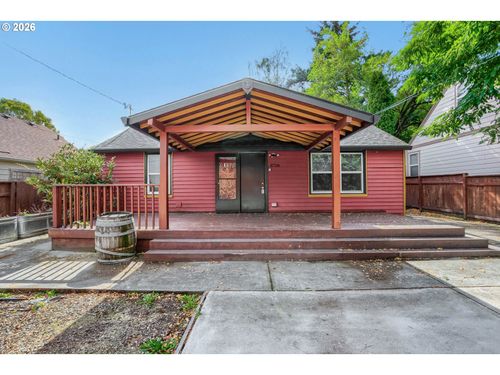 8738 Ne Humboldt St, Portland, OR, 97220-4726 | Card Image