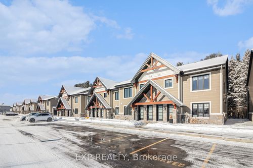 410-99 St-Moritz Terr, Embrun, ON, K0A1W0 | Card Image