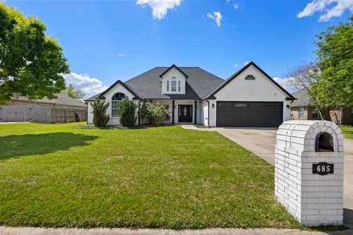 685 Winchester, Bridge City, TX, 77611 | Card Image