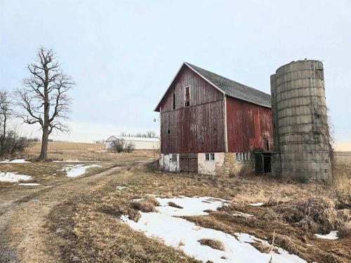 N5980 Washington Road, WASHINGTON, WI, 53570 | Card Image