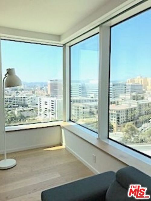 1708-889 Francisco St, Los Angeles, CA, 90017 | Card Image