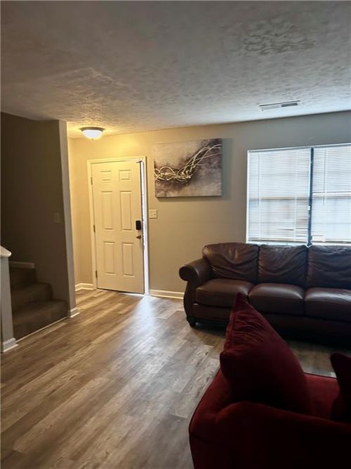 7066 Oakhill Cir, Austell, GA, 30168-6855 | Card Image
