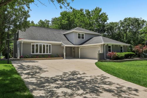 1208 Elizabeth Ave, Naperville, IL, 60540-5710 | Card Image