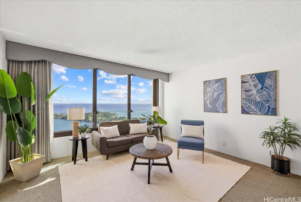 Residential in Honolulu 4