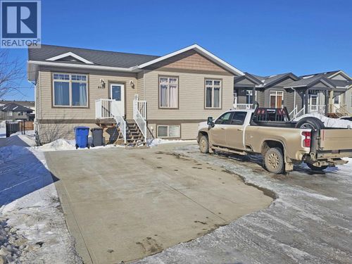 8616 84 St, Fort St John, BC, V1J0K8 | Card Image