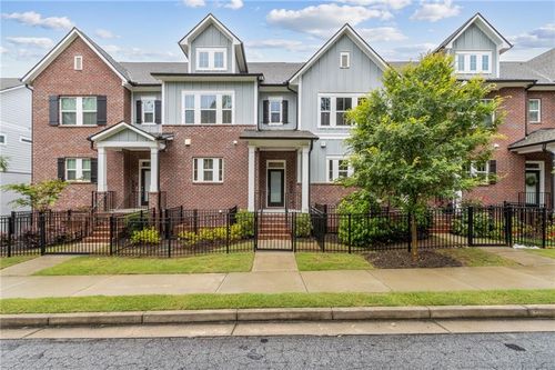 2734 Bell Dr Se, Smyrna, GA, 30080-2602 | Card Image