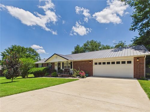 1302 W Rogers Ave, Harrison, AR, 72601-4729 | Card Image