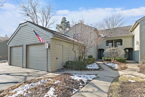apt-a-260 Timber Ridge Ln, Lake Barrington, IL, 60010-1670 | Card Image