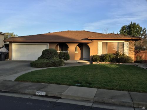 3280 Mustang Cir, Fairfield, CA, 94533-7722 | Card Image