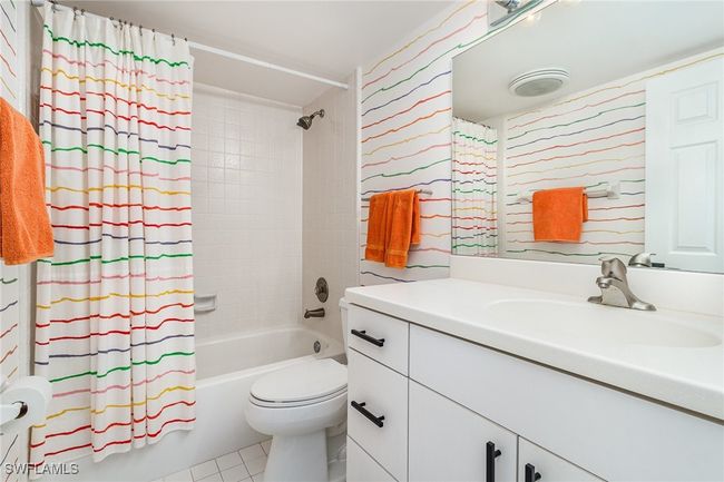 GUEST BATH | Image 23