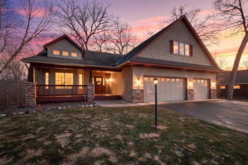 29694 Hidden Forest Blvd, Chisago City, MN, 55013-5088 | Card Image