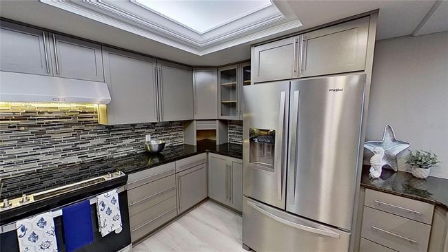 Kitchen | Image 12