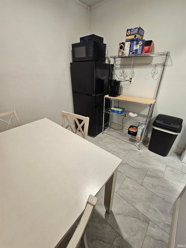 27 S Commercial St, Home with 1 bedrooms, 1 bathrooms and null parking in Worthington IN | Image 9